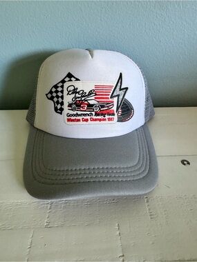 Vintage-style Goodwrench Dale Earnheadt Racing Trucker Hat - White & Gray